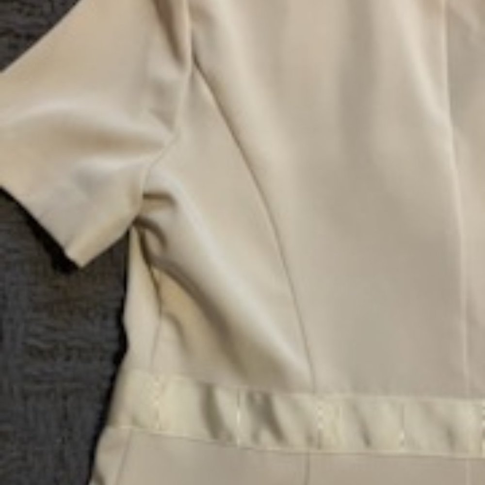 Courtenay Ivory Short-Sleeve Pantsuit - Picture 9 of 14